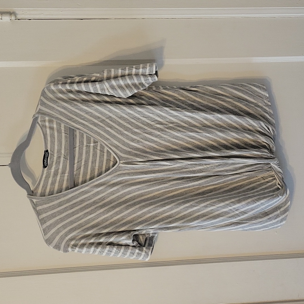Striped front knot T